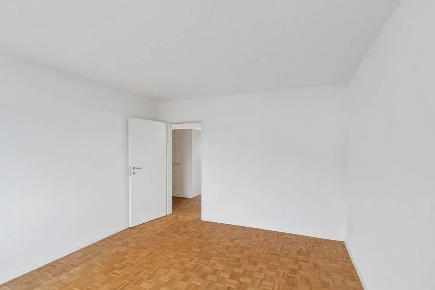 Appartamento spazioso in un'oasi residenziale verde e adatta ai bambini - Foto 5 di 8