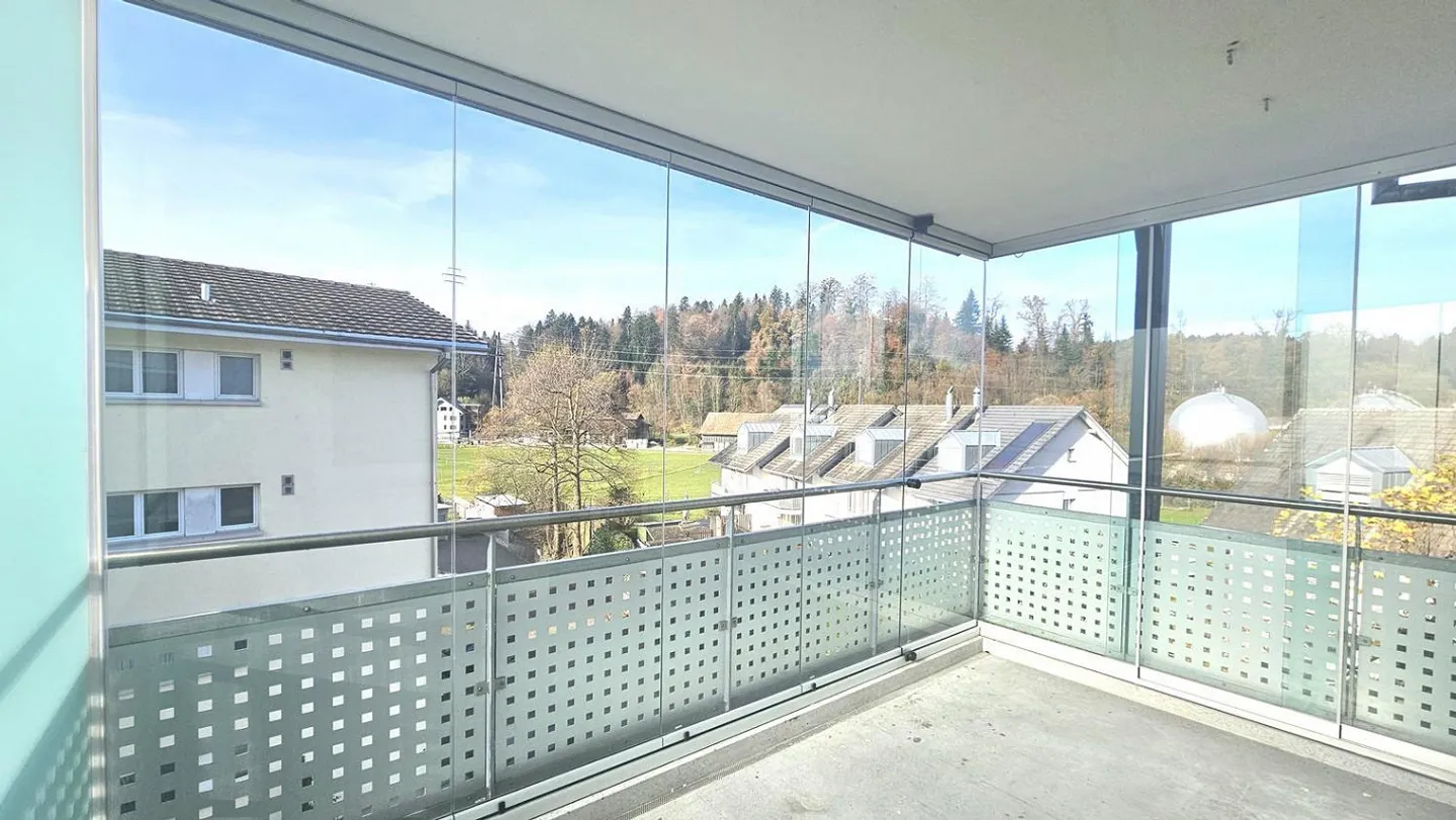 Neu sanierte Attika-Wohnung - Foto 3 von 13