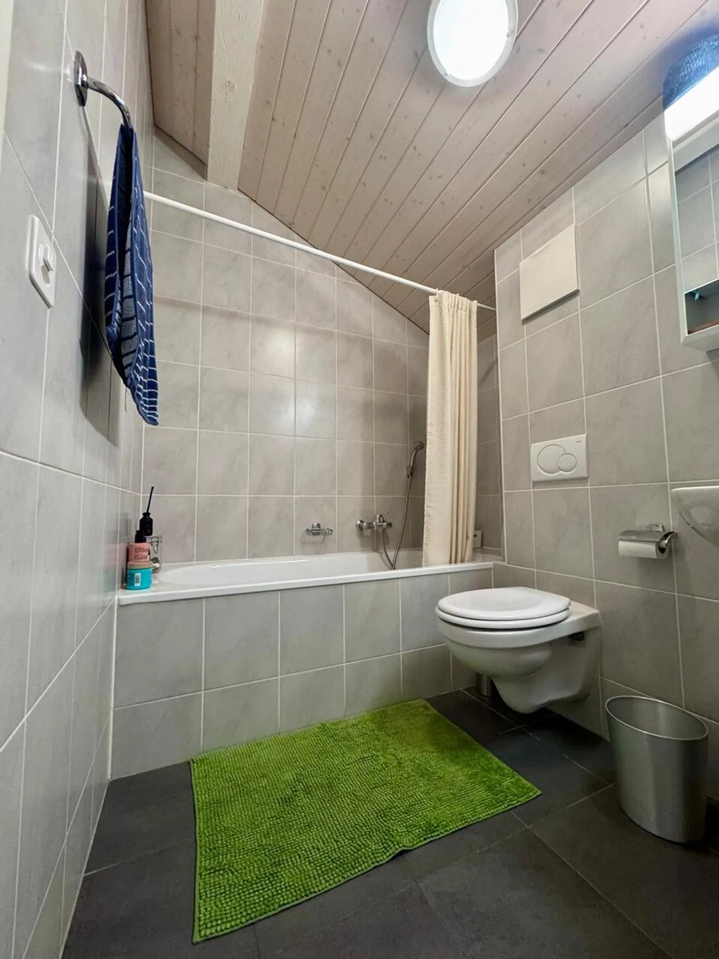 UNIQUE - Bel et grand appartement 5 pièces avec terrasse aux Pâquis - Photo 9 sur 12