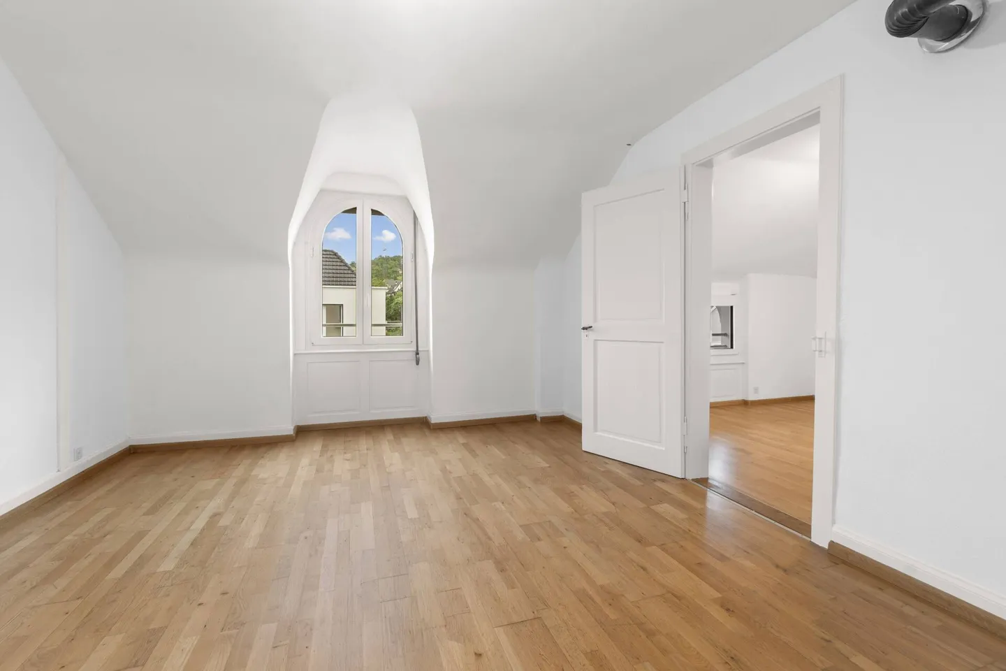Sanierungsbedürftiges Mehrfamilienhaus - Foto 11 von 14