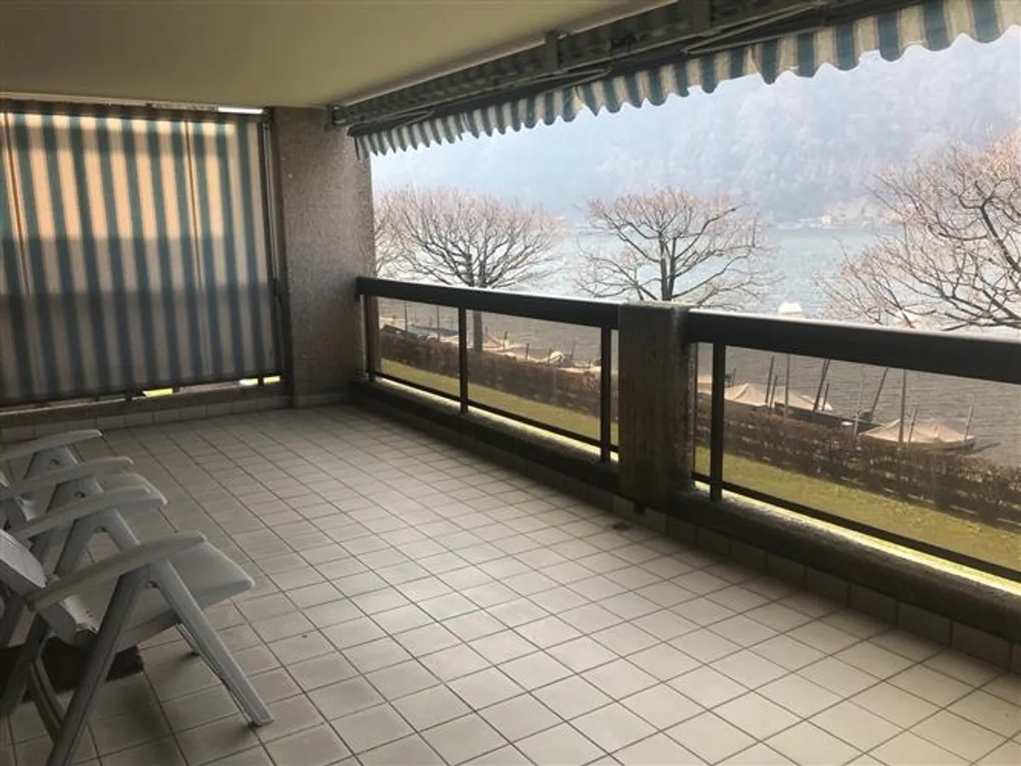 Appartamento 4,5 locali fronte lago - Foto 2 di 3