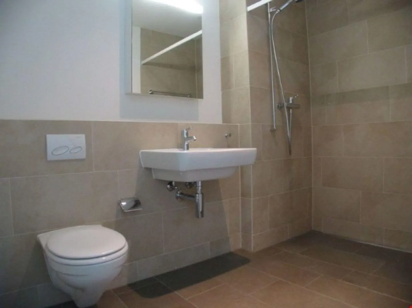 Grosszügige 4.5-Zimmerwohnung - Foto 6 von 9