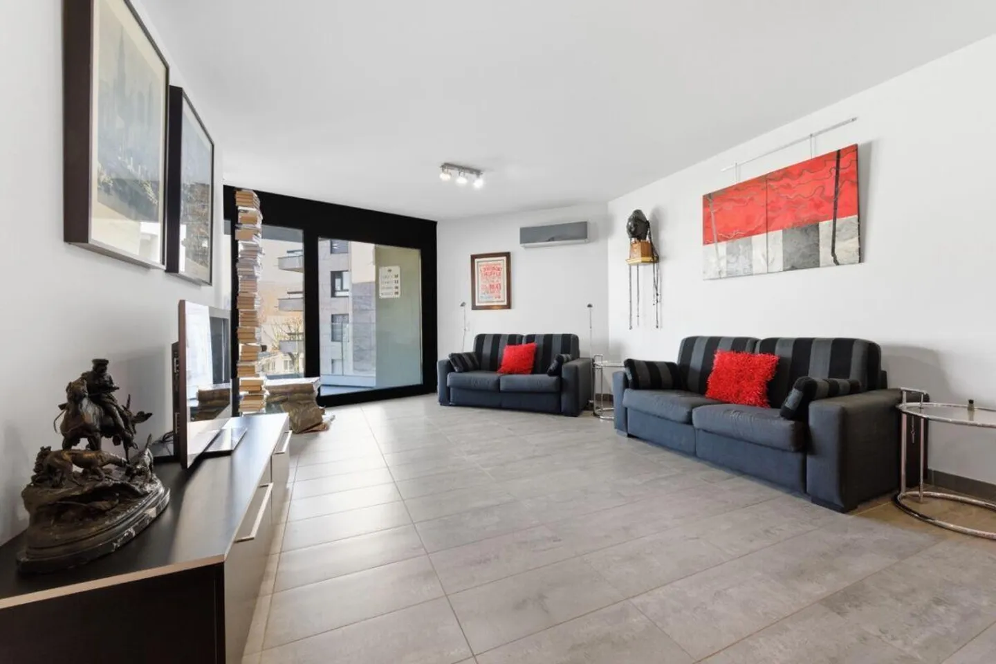 Appartamento 2,5 locali con terrazza e vista lago a Paradiso - Foto 3 di 6