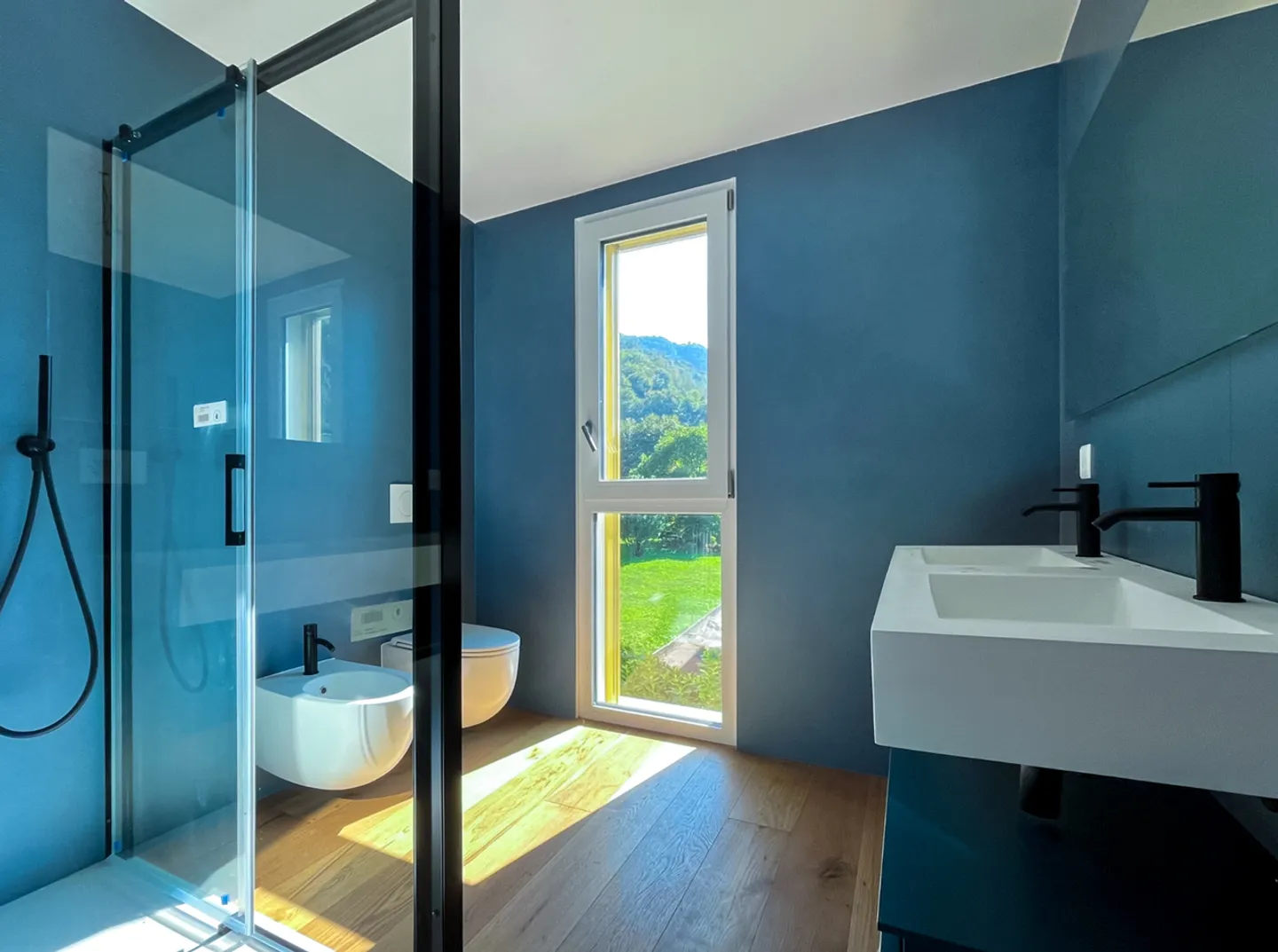 Dachgeschoss 4.5 Zimmer mit Terrassen und Seeblick in Brusino Arsizio - Foto 9 von 14