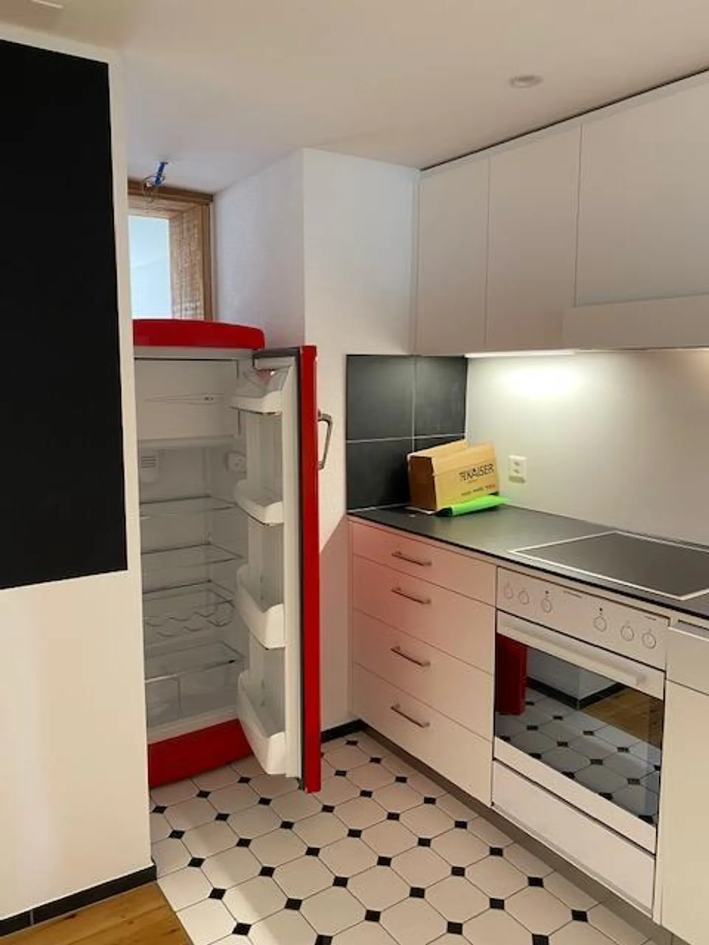 Appartement en duplex spécial de 4,5 pièces dans un ancien bâtiment historique - Photo 7 sur 14