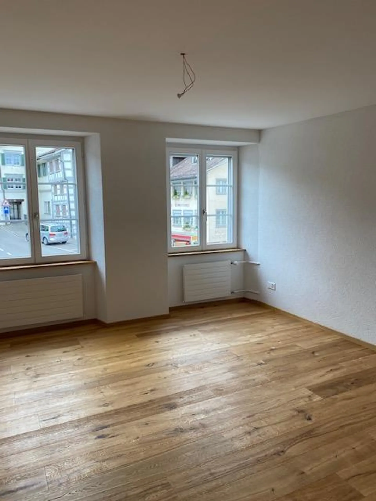 Appartement en duplex spécial de 4,5 pièces dans un ancien bâtiment historique - Photo 9 sur 14