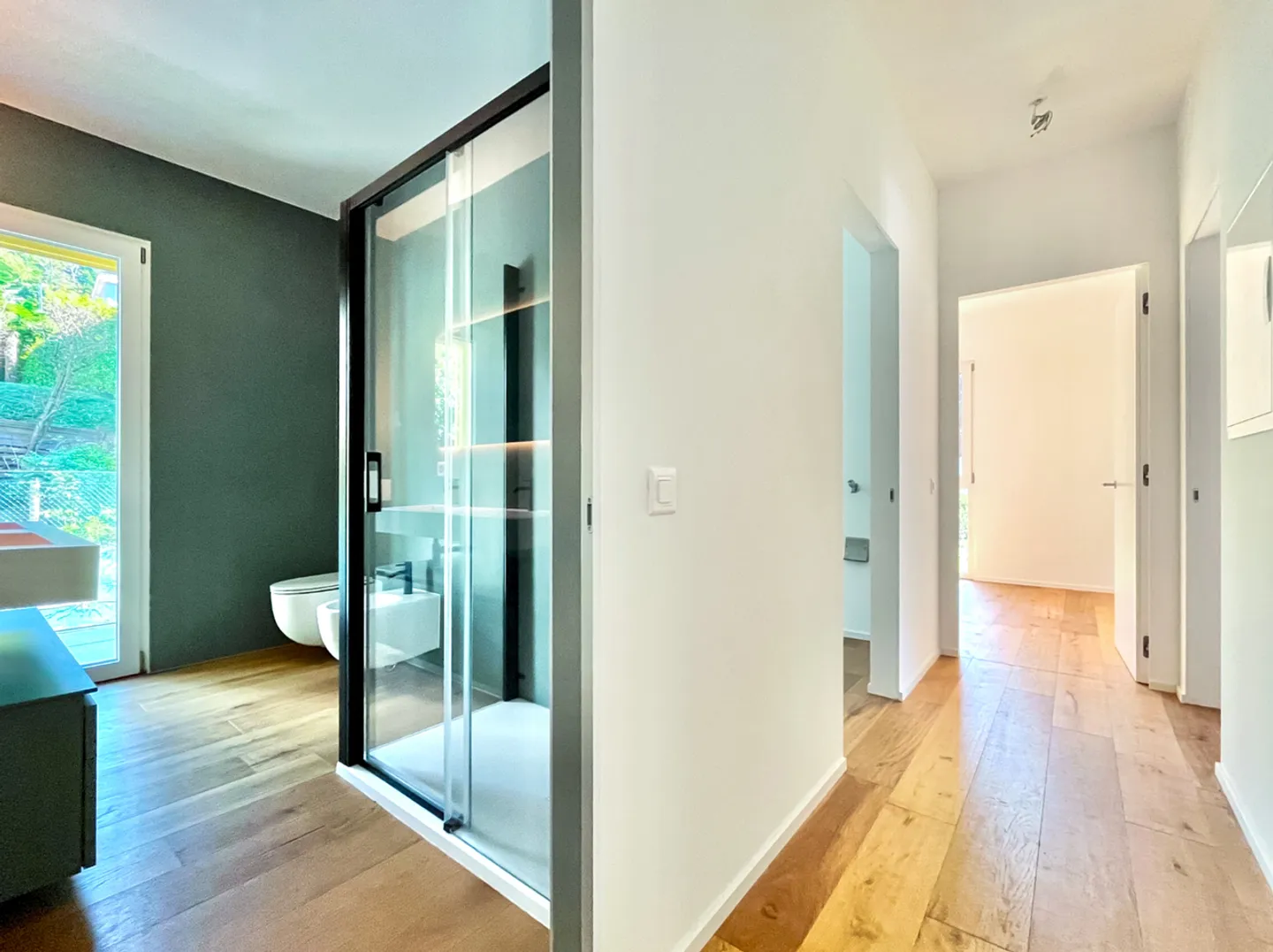 Dachgeschoss 4.5 Zimmer mit Terrassen und Seeblick in Brusino Arsizio - Foto 13 von 14