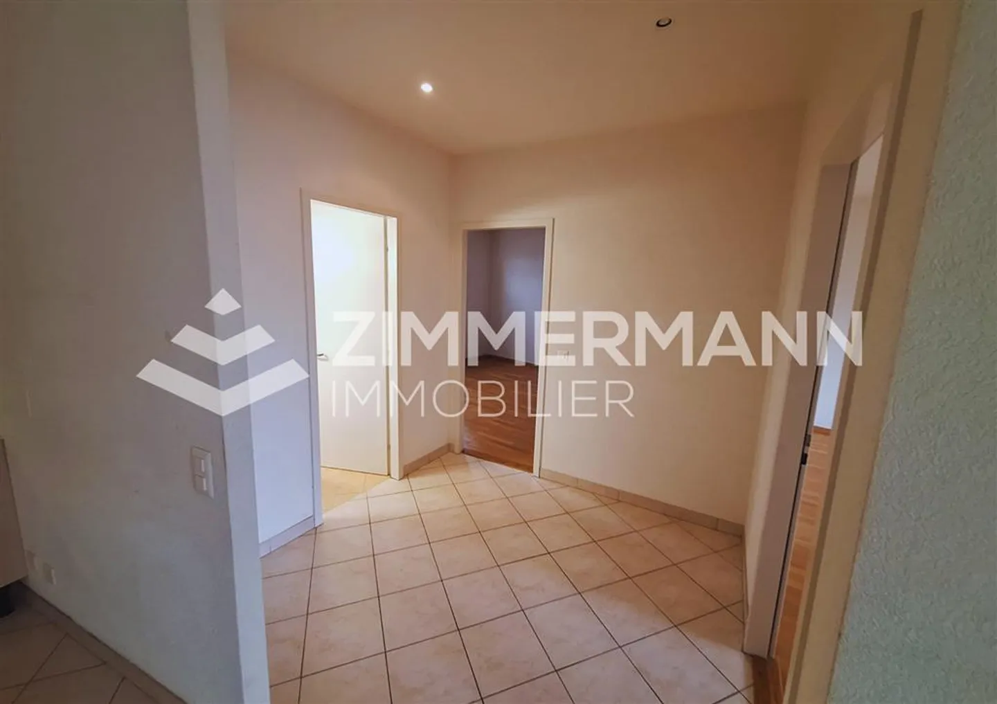 Offices,3,101 - Photo 8 of 11