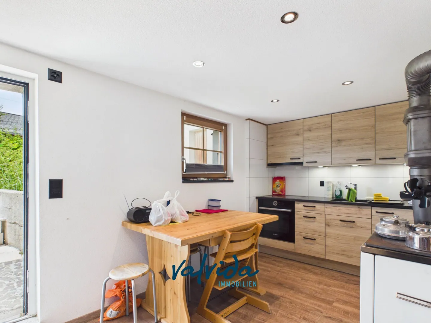 Charmante Wohnung in Jeizinen - Foto 2 von 10