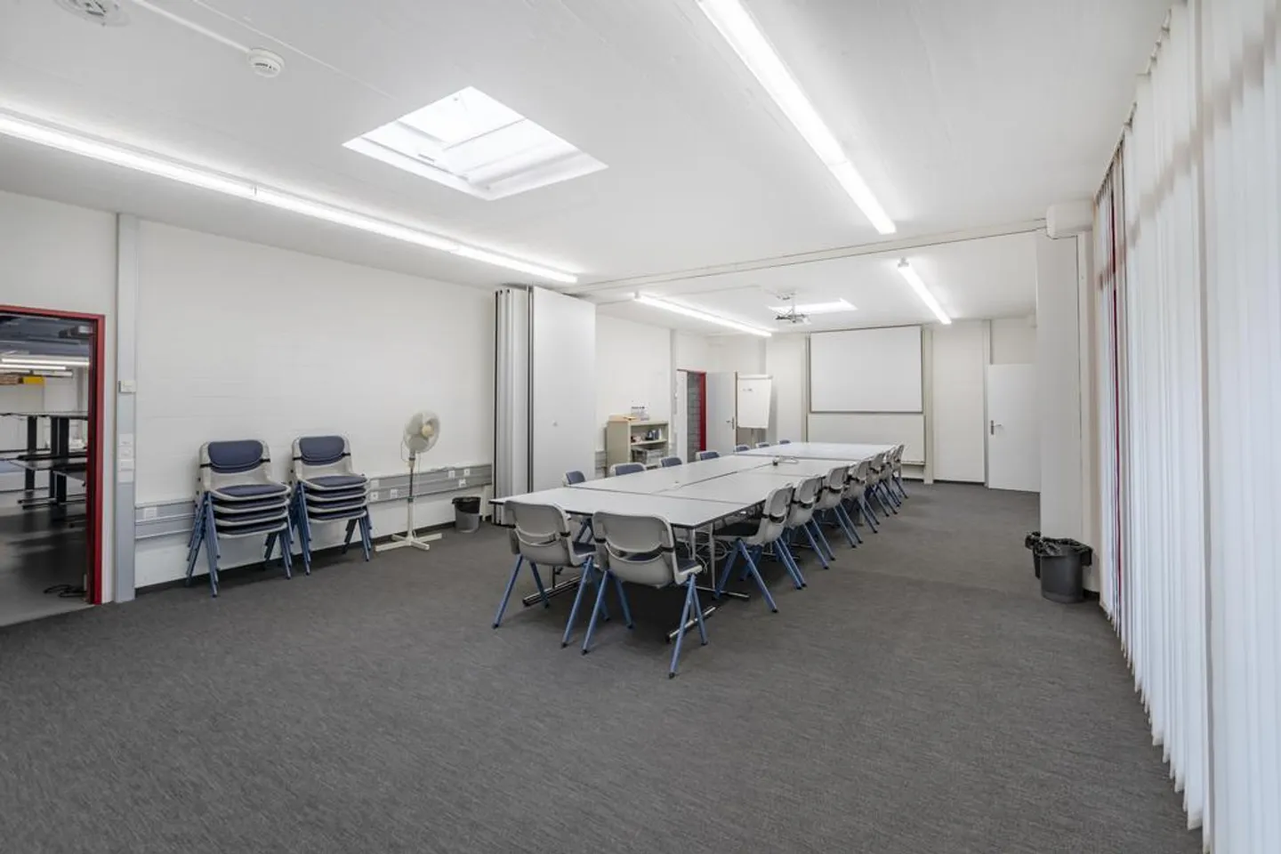 Büro- und Lagerfläche in Lyss - Foto 9 von 12