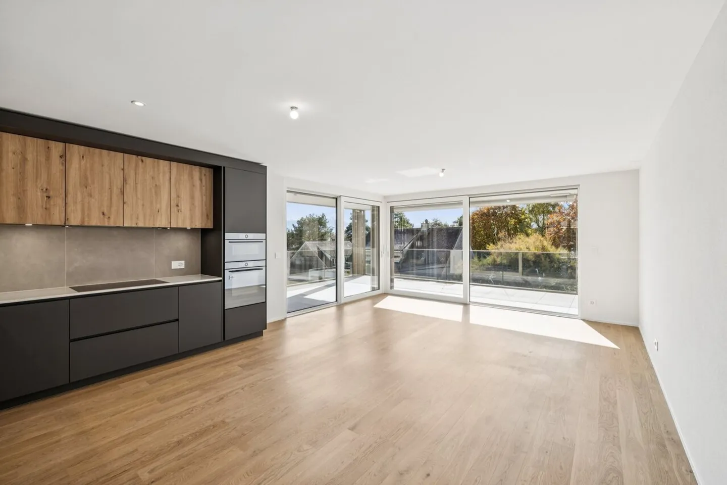 Superbe appartement neuf de 3,5 pièces avec spacieux balcon - Photo 2 sur 9