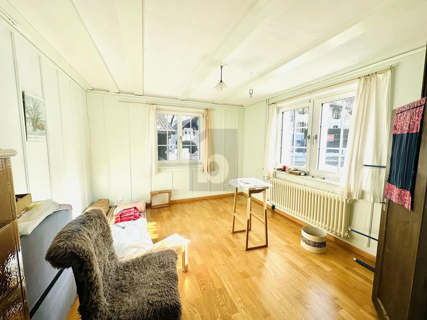 COZY, CHARMING, CLOSE TO NATURE - Photo 3 of 6