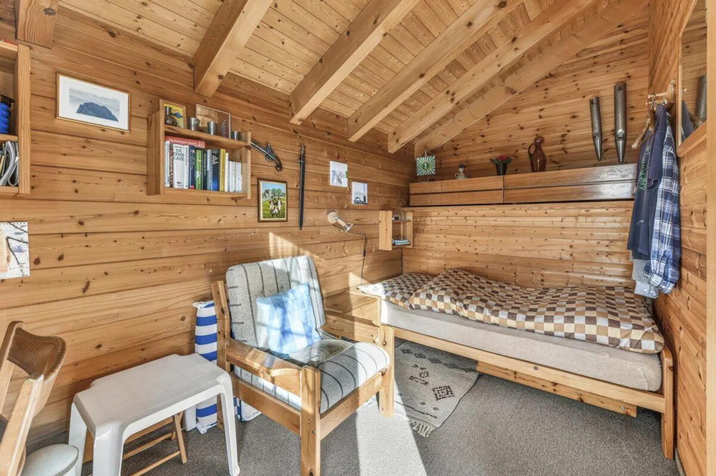 Your cozy home with charm, tranquility, and plenty of space for new living ideas... - Photo 19 of 30