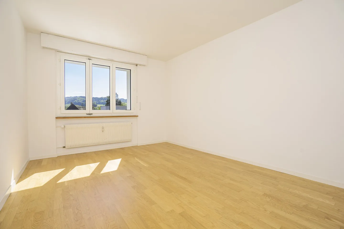 Apartment for rent - Photo 5 of 8