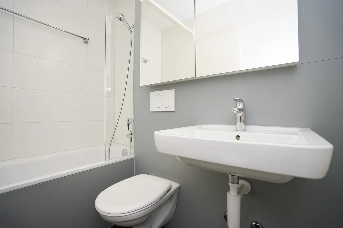Apartment for rent - Photo 7 of 8