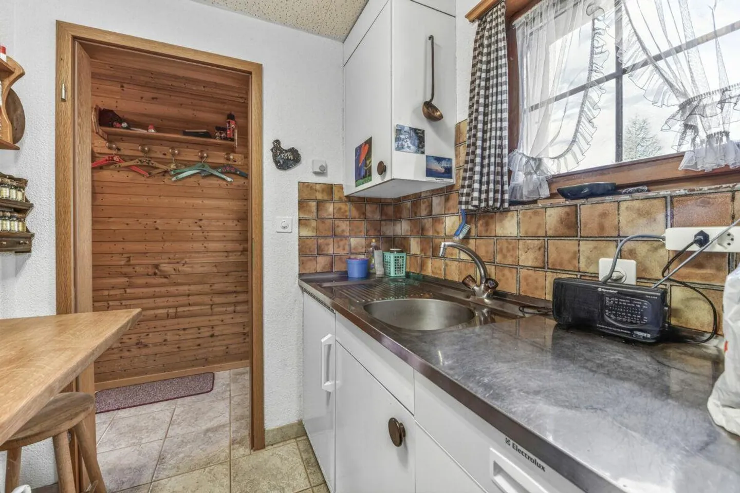 Your cozy home with charm, tranquility, and plenty of space for new living ideas... - Photo 21 of 30