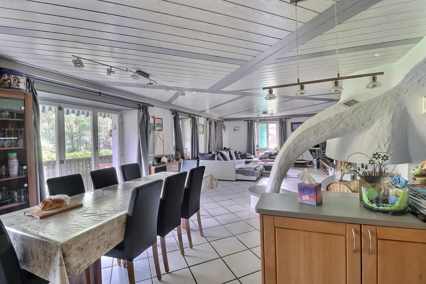Magnifica casa con 2 appartamenti e piscina in affitto vitalizio occupato senza affitto - Foto 14 di 22