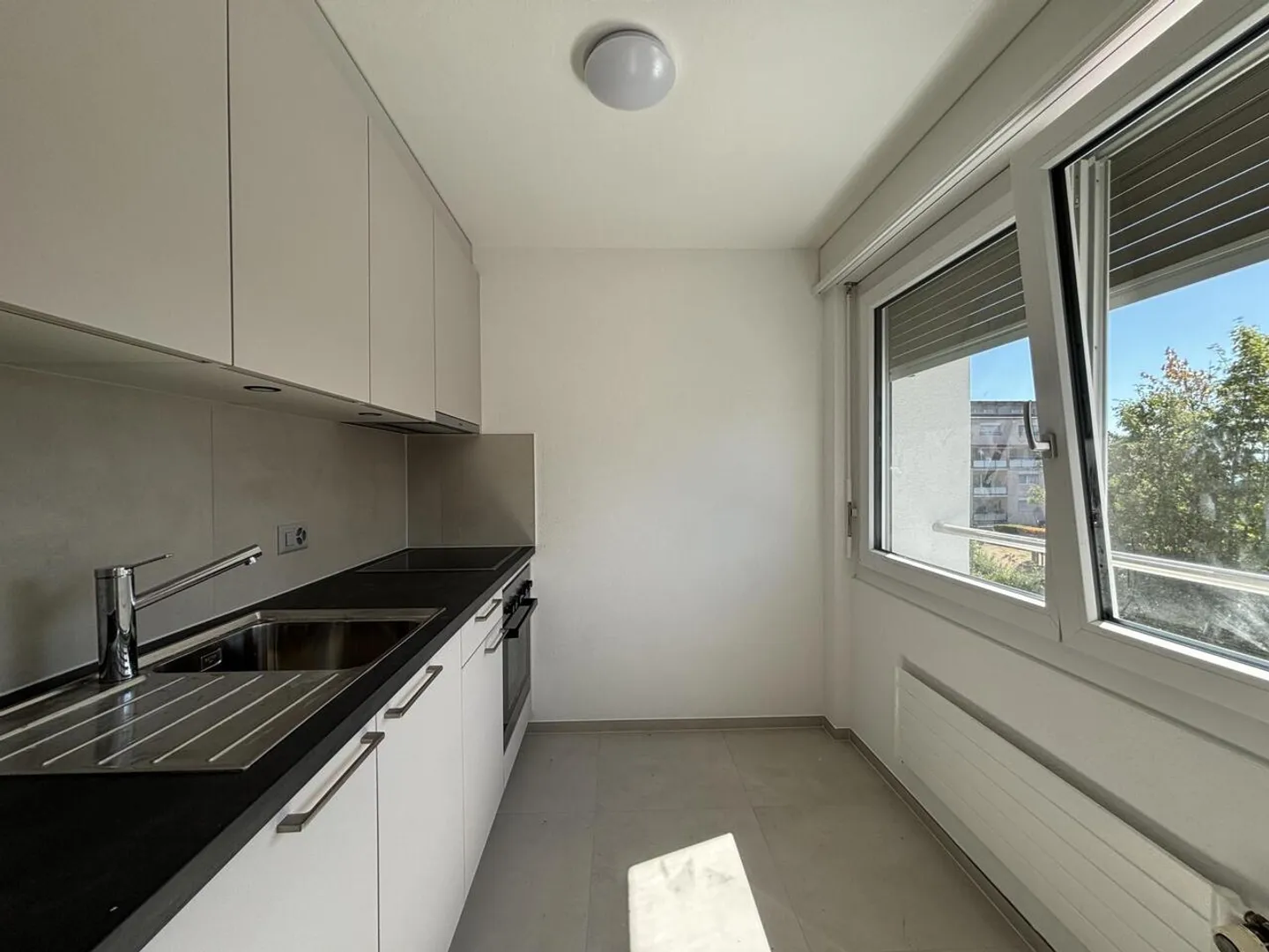 Studio rénové au 2ème étage à louer à Peseux - Photo 3 sur 6