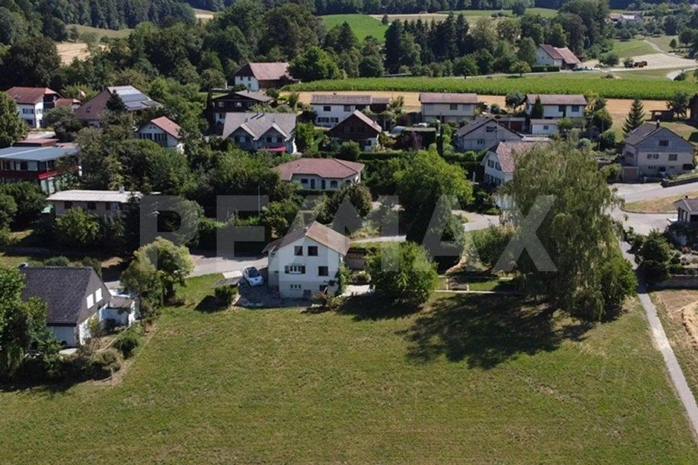 Terreno di sviluppo di 1.491 m² con vista panoramica a Zetzwil - Foto 2 di 10