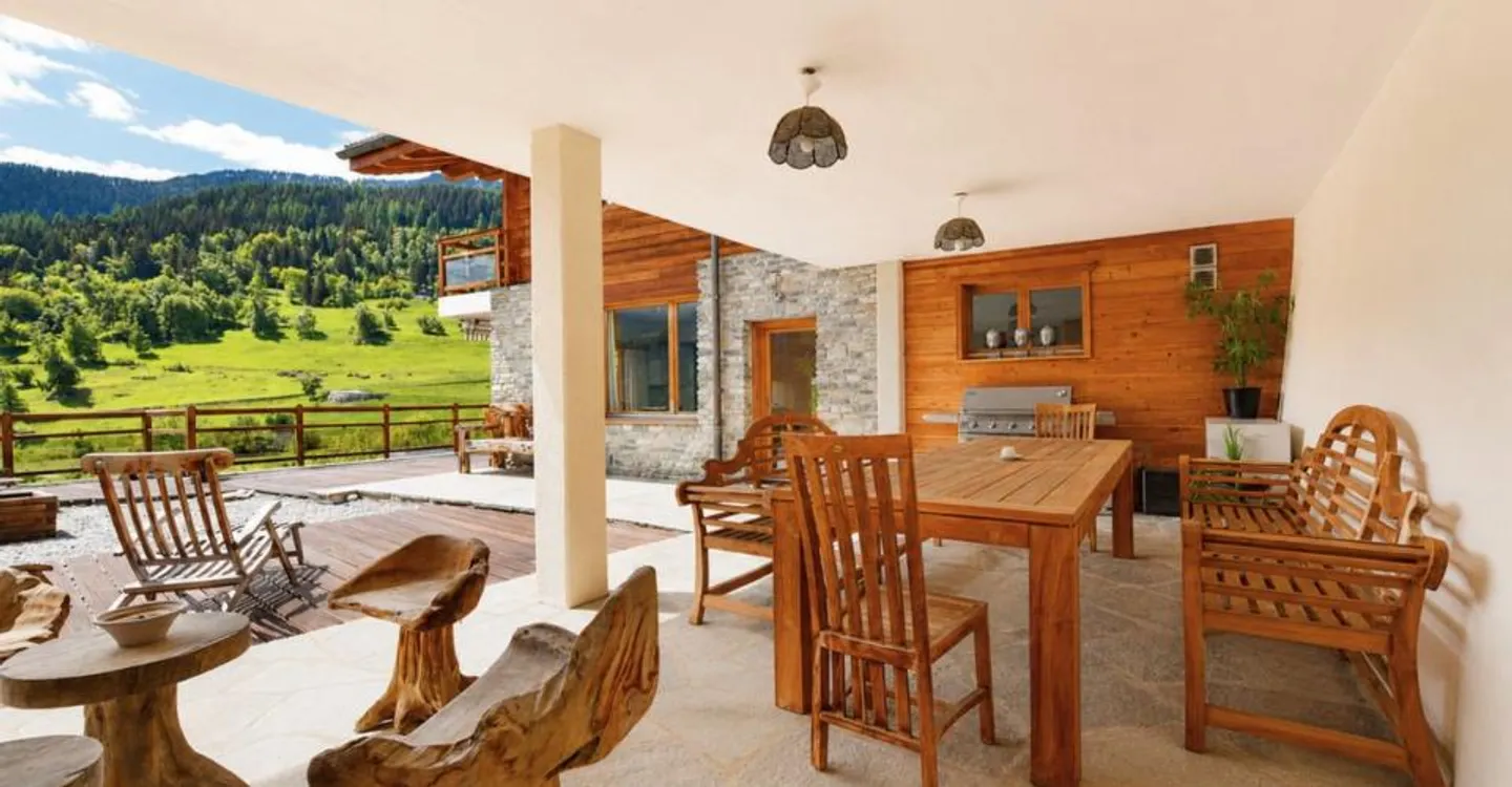 Exceptional chalet with wellness area and panoramic view with large apartment - Photo 7 of 11