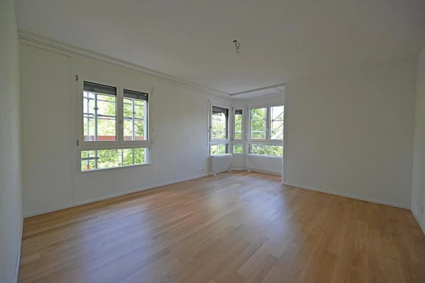 Living in the Green - Photo 5 of 10