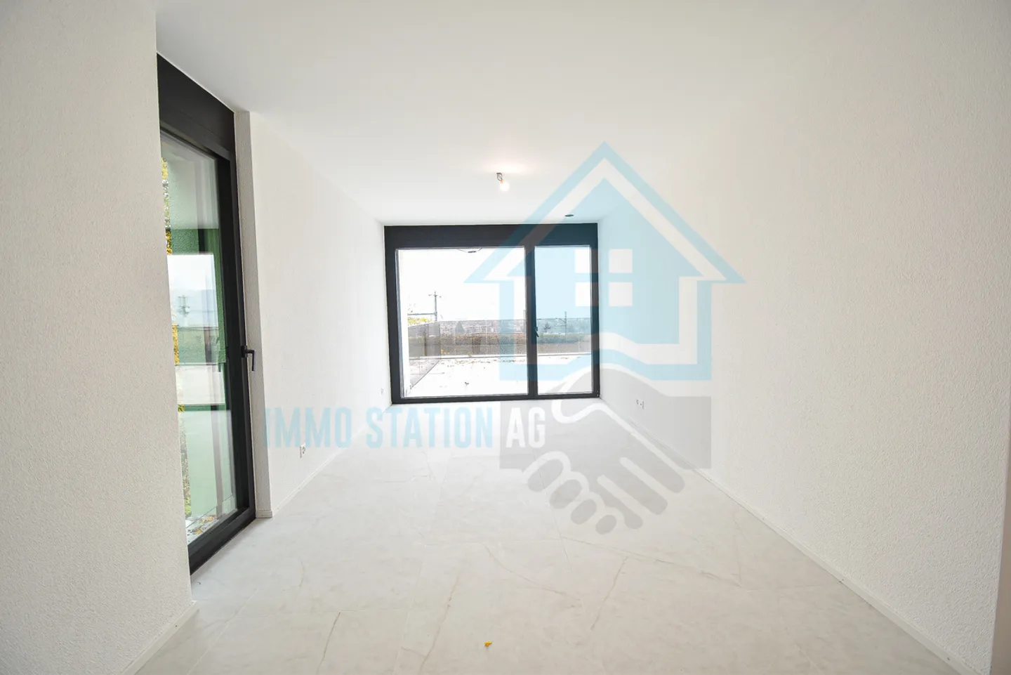 Exclusive New Build Terrace Apartment with Panoramic View & Highest Living Comfort - Photo 8 of 13