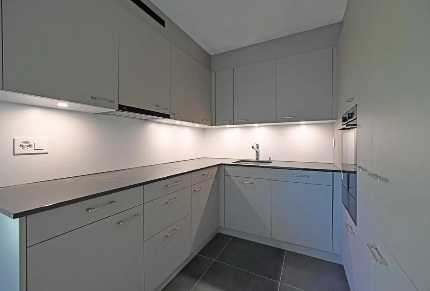 Living in the Green - Photo 7 of 10