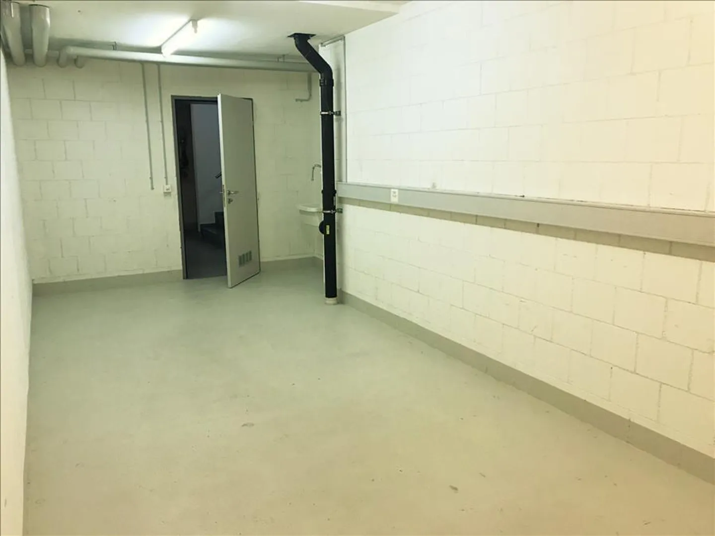 Immobilie mieten - Foto 2 von 2