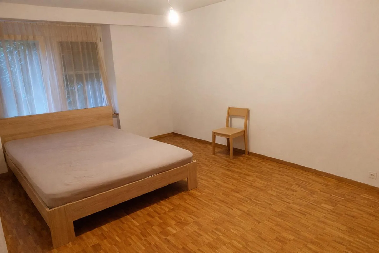 4.5 room apartment with large garden and garden house for free use - Photo 6 of 11