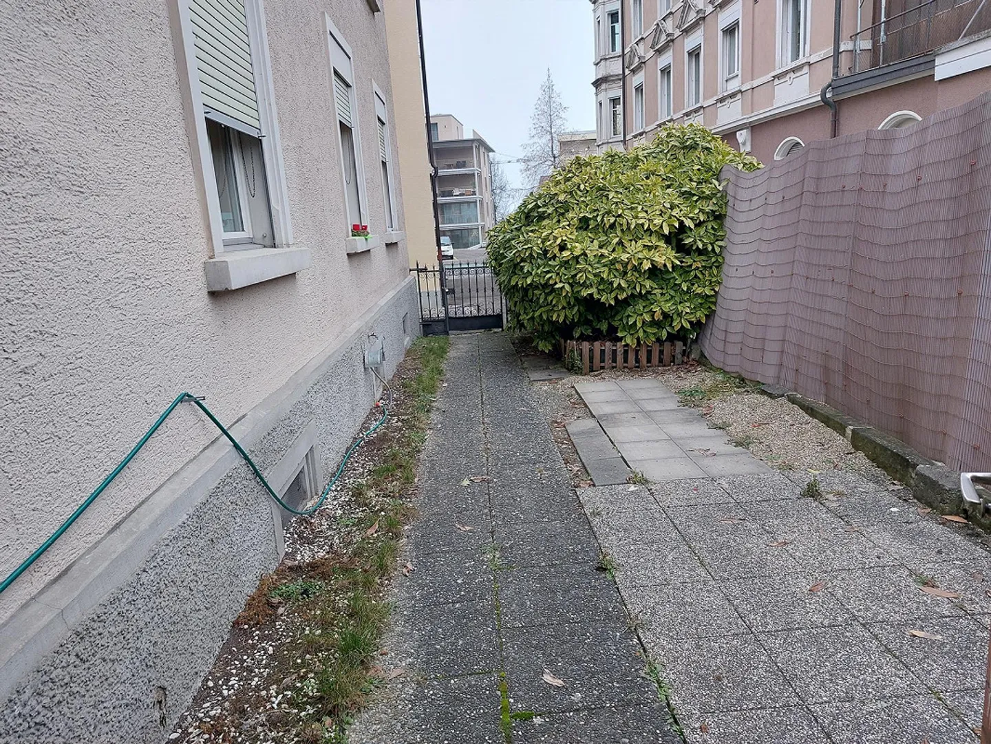 4.5 room apartment with large garden and garden house for free use - Photo 11 of 11