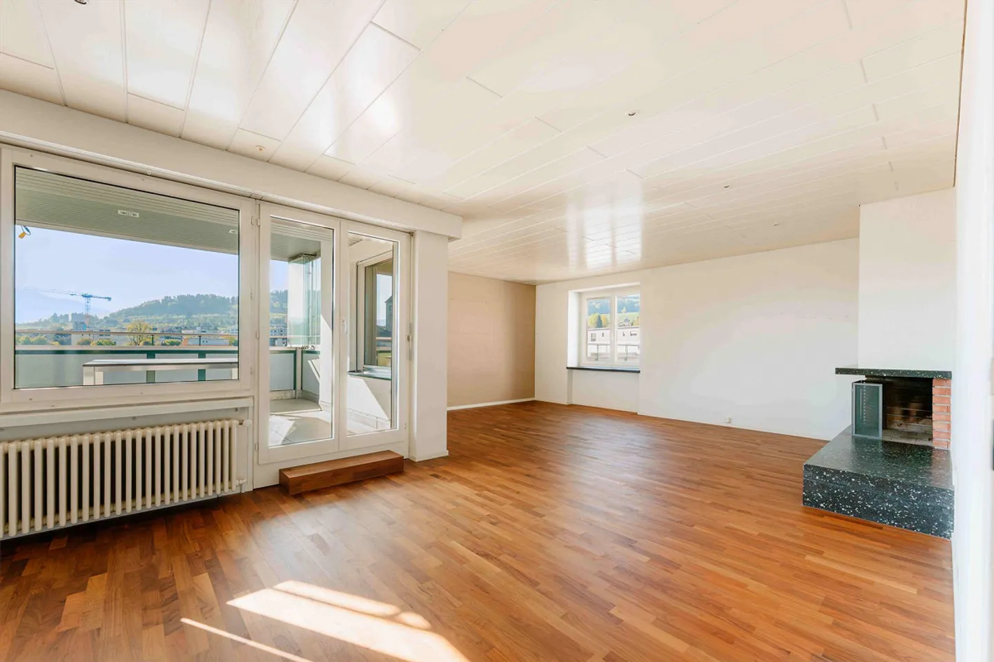Penthouse exclusif de 4 pièces avec terrasse panoramique au cœur de Rotkreuz - Photo 4 sur 9
