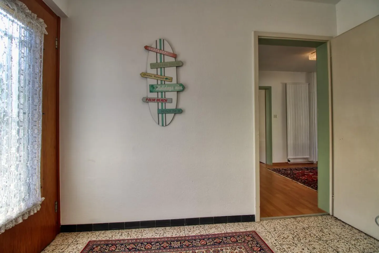 ONLINE VIEWING WG-Room - Photo 1 of 16