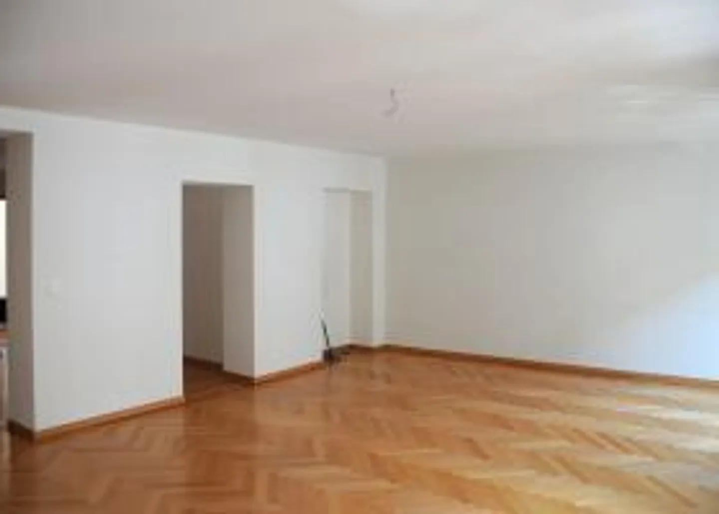 Appartement magnifique avec belle terrasse au centre-ville - Photo 3 sur 9