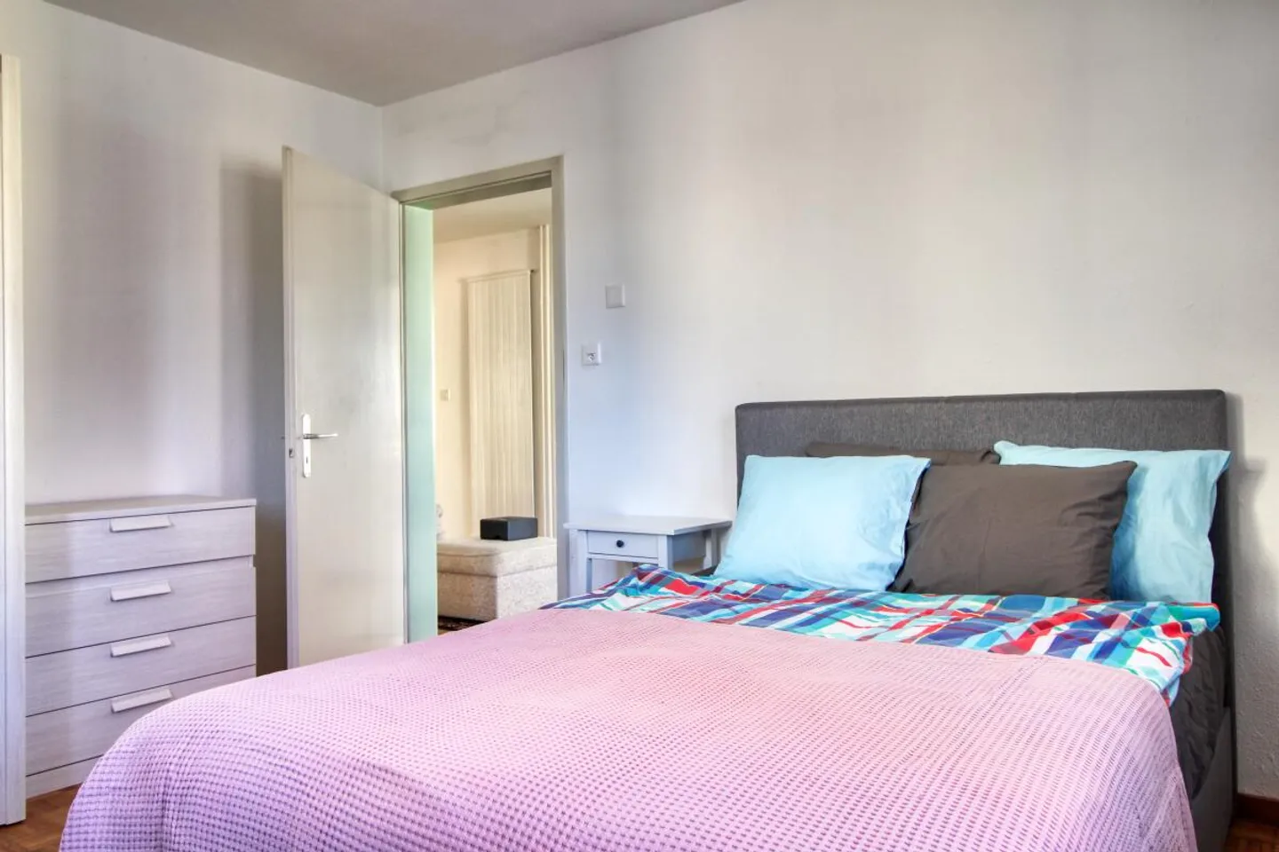 ONLINE VIEWING WG-Room - Photo 6 of 16