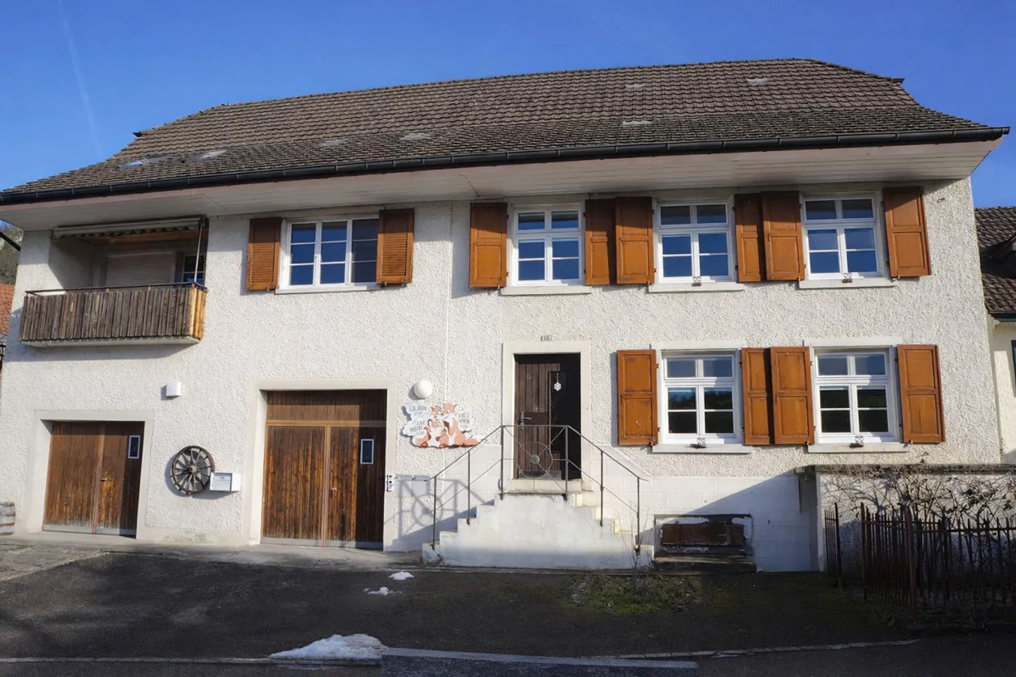 Detached house with potential for two residential units - Photo 1 of 20