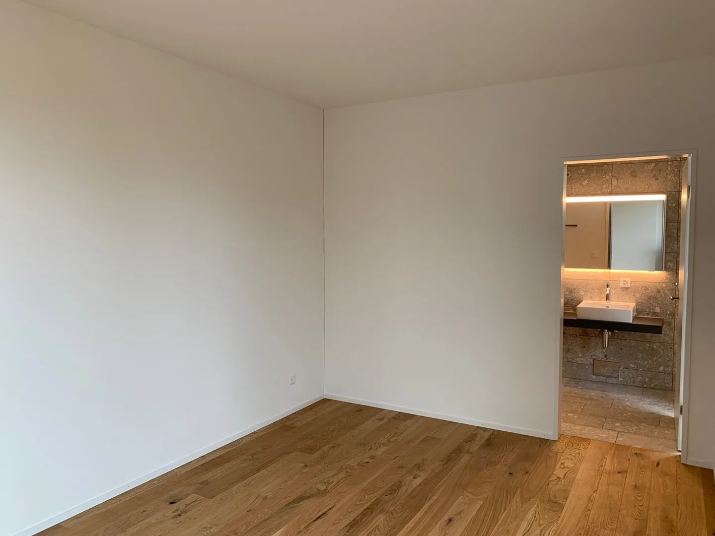 Apartment for rent - Photo 11 of 15