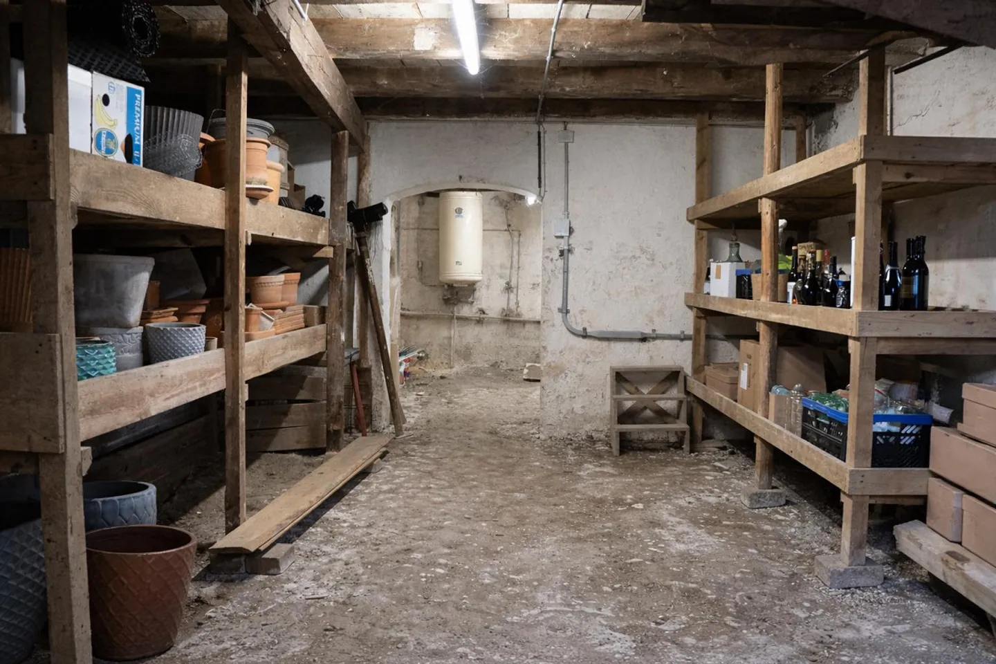 Detached house with potential for two residential units - Photo 9 of 20