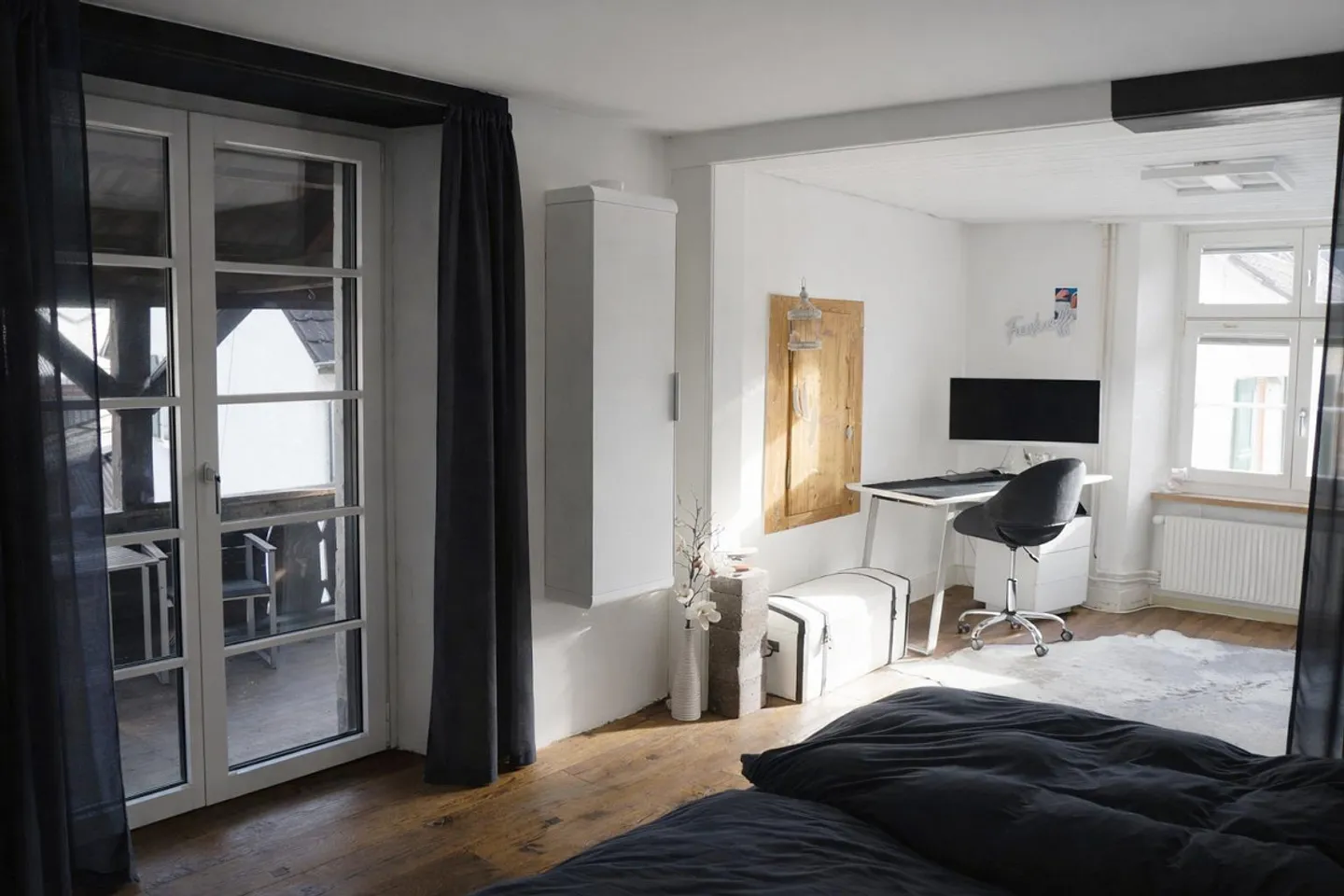 Detached house with potential for two residential units - Photo 10 of 20