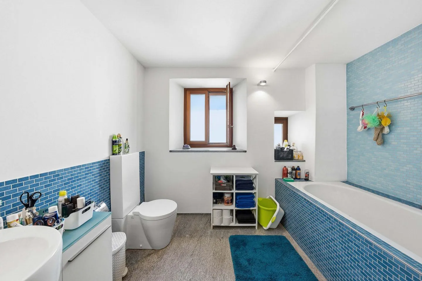 Two-family house - Photo 12 of 13