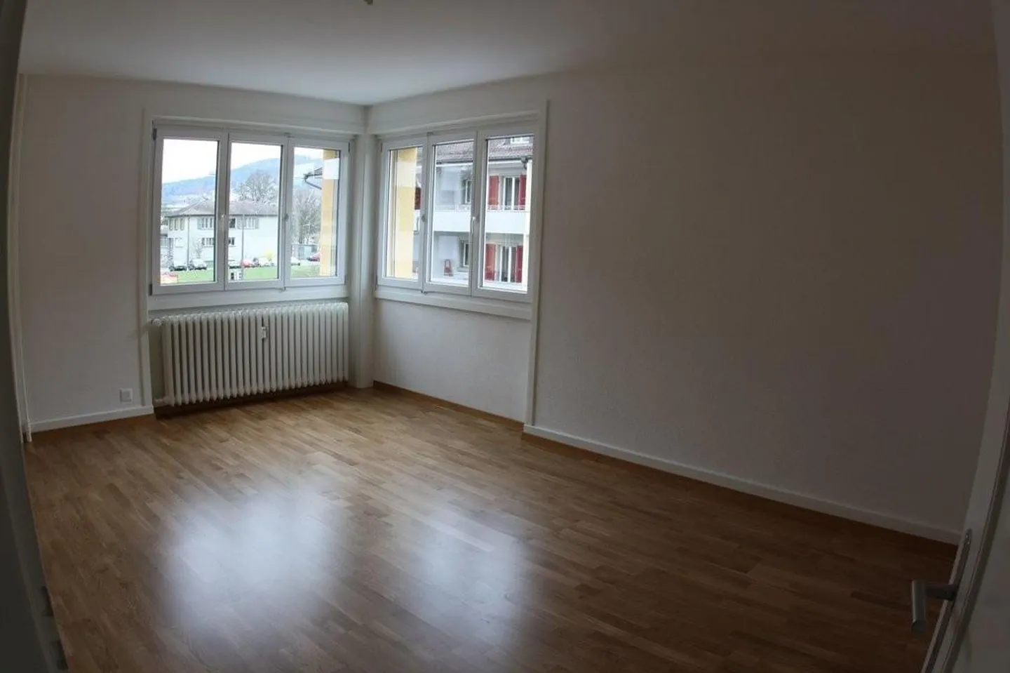 Appartamento moderno con 2 camere da letto in affitto! - Foto 8 di 9