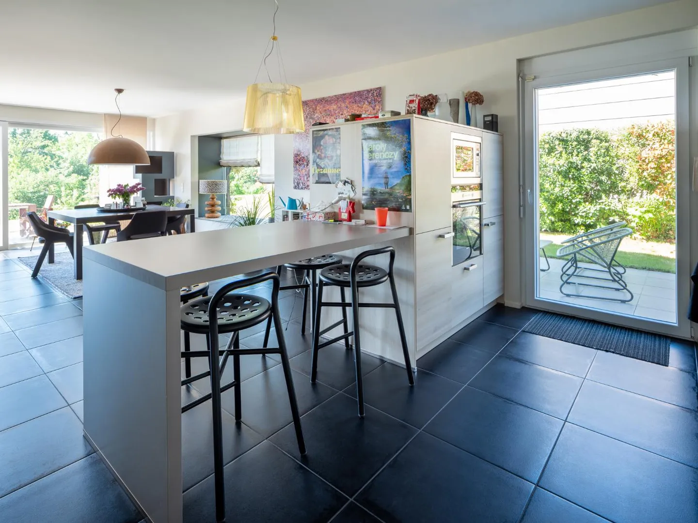 Maison mitoyenne élégante - Photo 3 sur 15