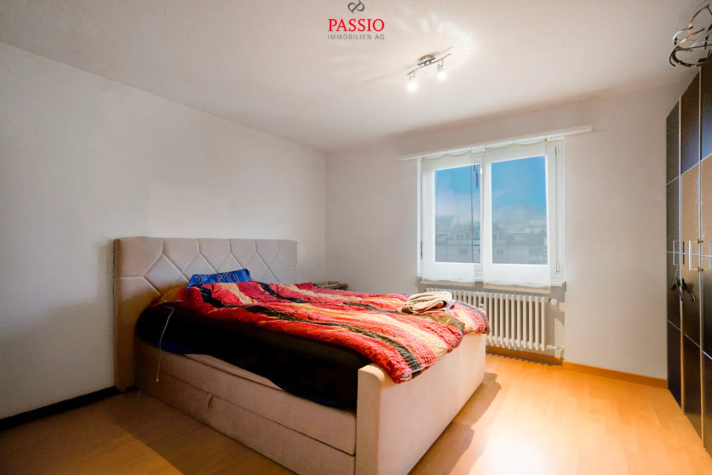 Appartement spacieux de 4,5 pièces dans un emplacement central - Photo 8 sur 15