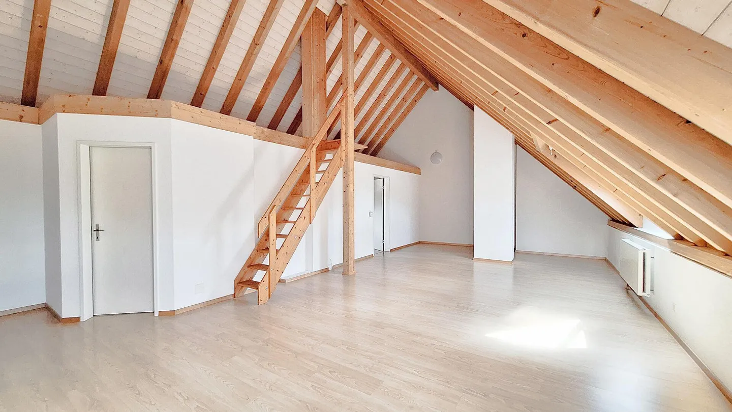 Characterful Attic Apartment in the Village Center - Photo 8 of 13