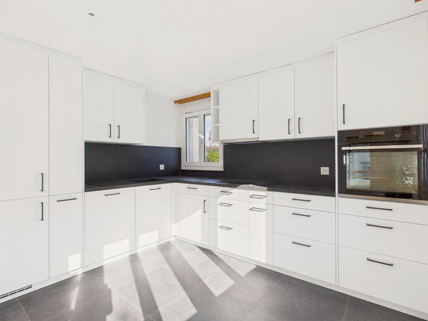 Appartamento di 4,5 stanze appena ristrutturato a Flawil - Foto 6 di 14