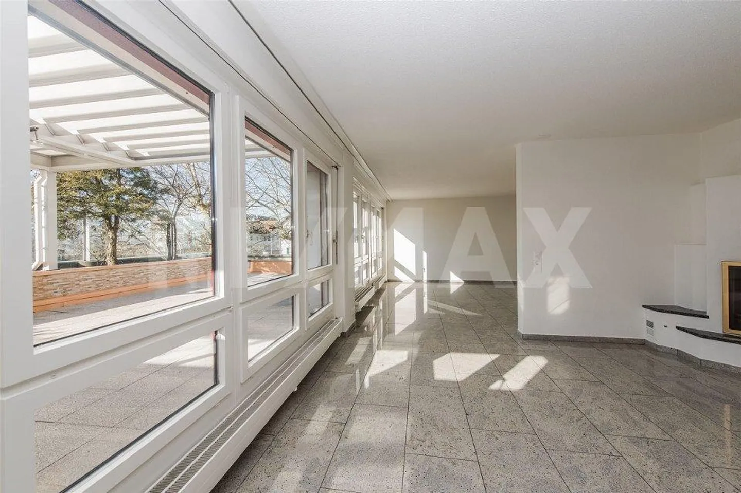 APPARTAMENTO DUPLEX SOLEGGIATO DA 5 A 6 LOCALI CON TERRAZZA DI 56 M² - Foto 3 di 12