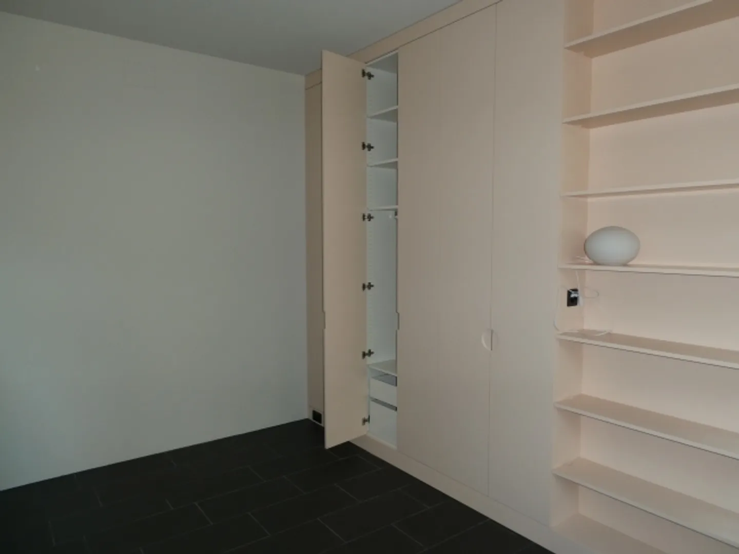 Bijou au milieu de l'étroitesse avec un coin salon vert et confortable - Photo 7 sur 13