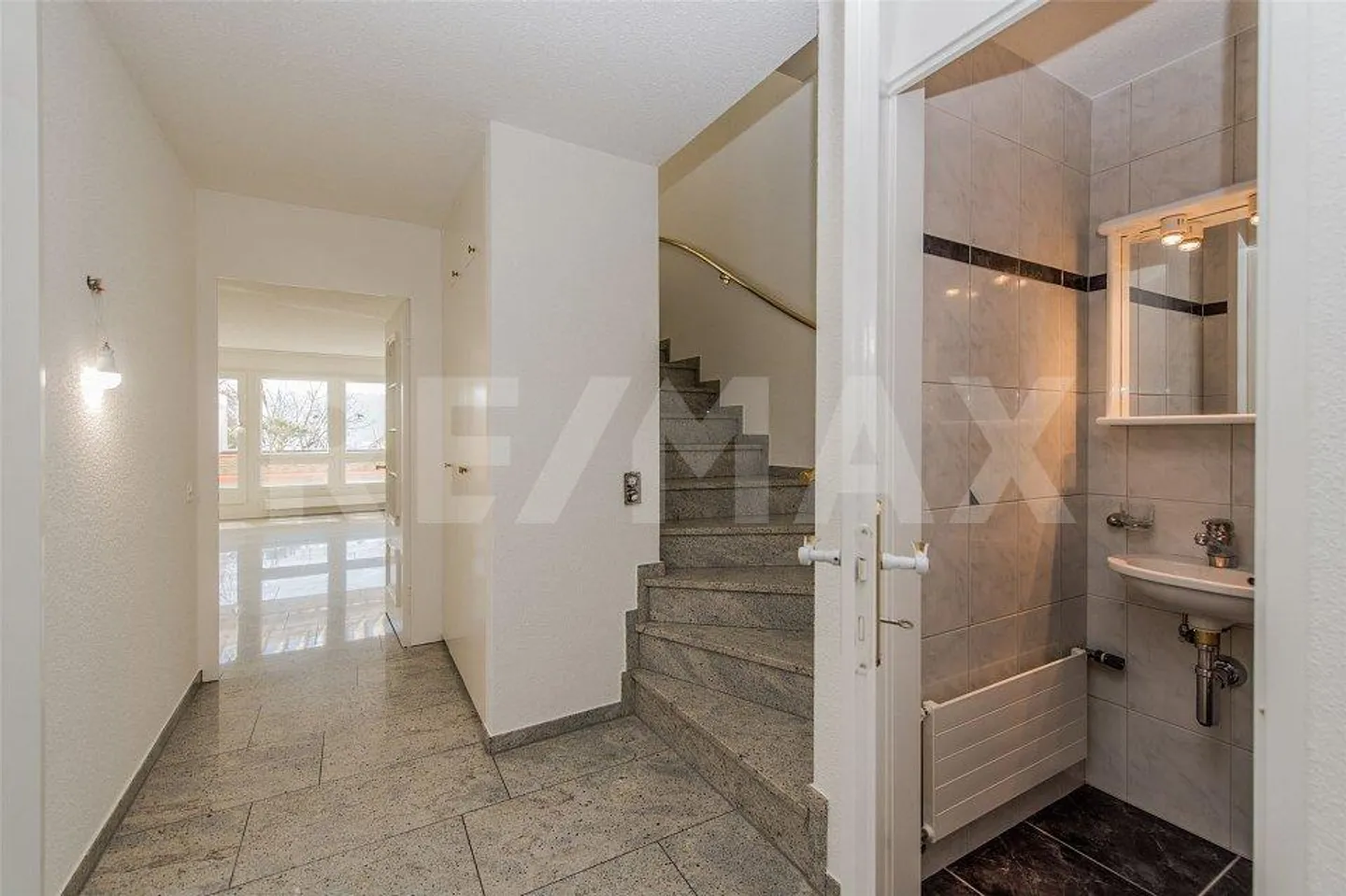 APPARTAMENTO DUPLEX SOLEGGIATO DA 5 A 6 LOCALI CON TERRAZZA DI 56 M² - Foto 5 di 12