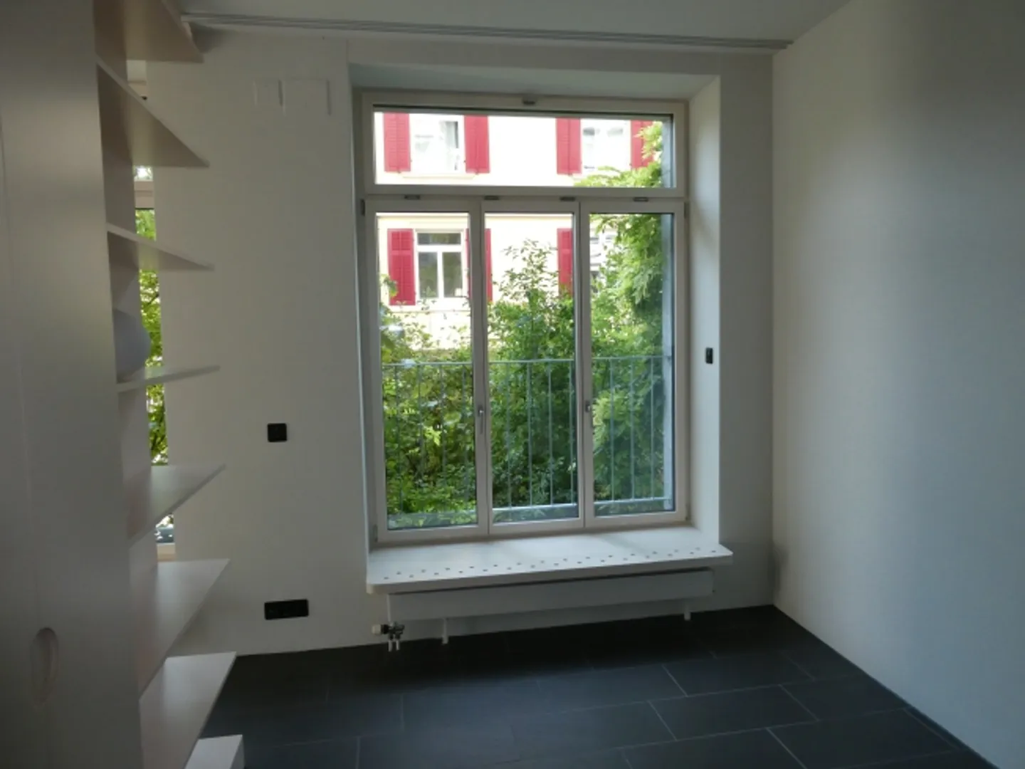 Bijou au milieu de l'étroitesse avec un coin salon vert et confortable - Photo 8 sur 13