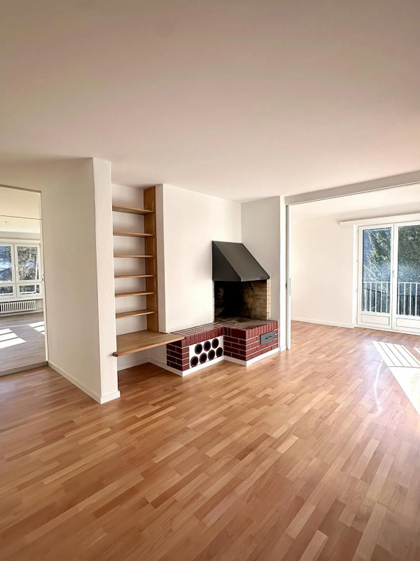 Appartement lumineux de 4,5 pièces dans un emplacement central à Saint-Gall - Photo 3 sur 12