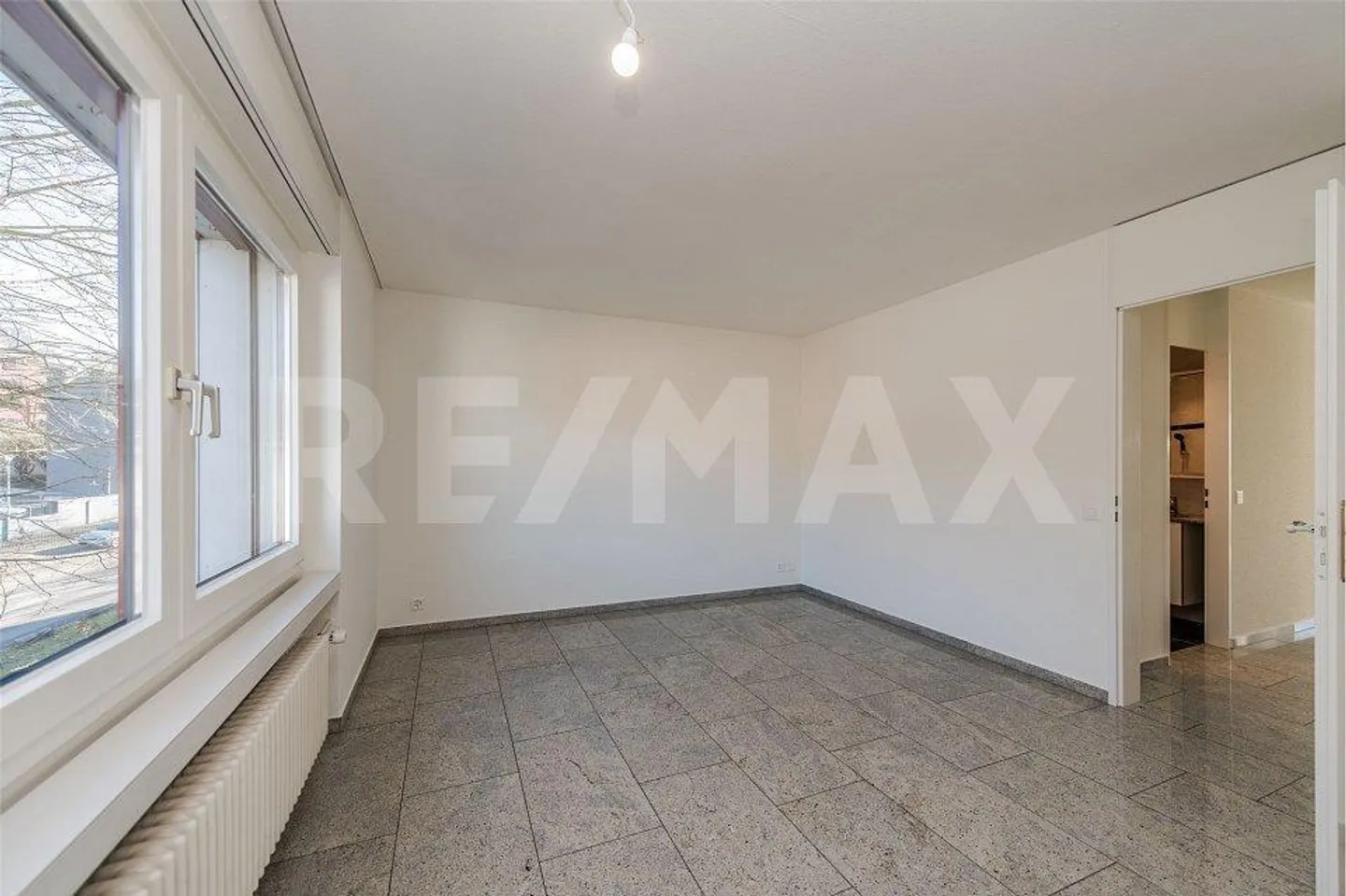 APPARTAMENTO DUPLEX SOLEGGIATO DA 5 A 6 LOCALI CON TERRAZZA DI 56 M² - Foto 6 di 12